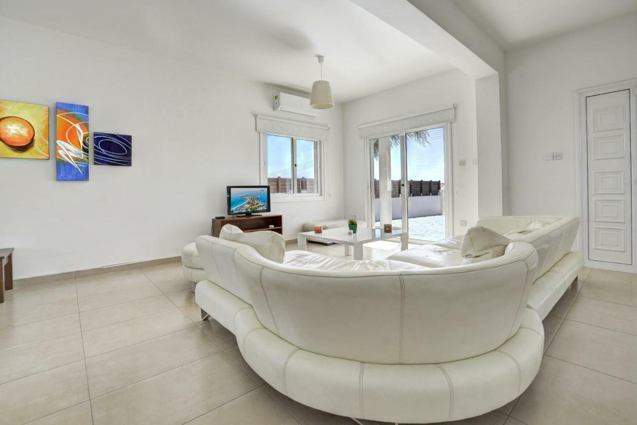 Nissi Villa Gintare Ayia Napa Exterior foto